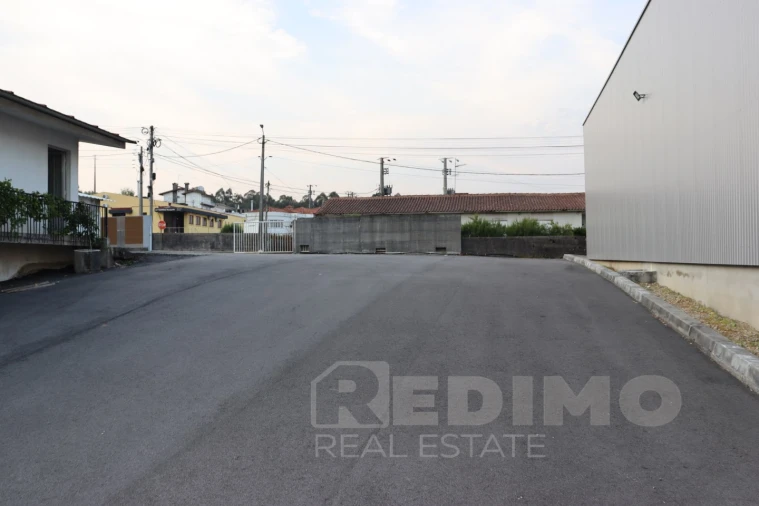 Armazém para Arrendamento em Romariz Foto 12