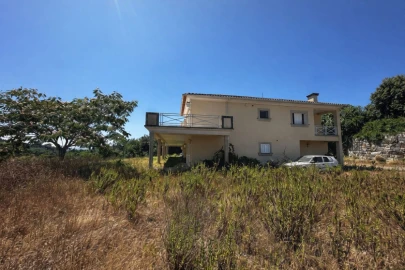 Moradia T4 para Venda em Ovoa e Vimieiro
