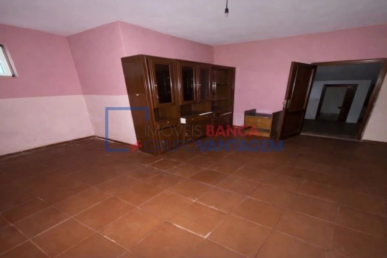 Moradia T4 para Venda em Sernancelhe e Sarzeda Foto 7