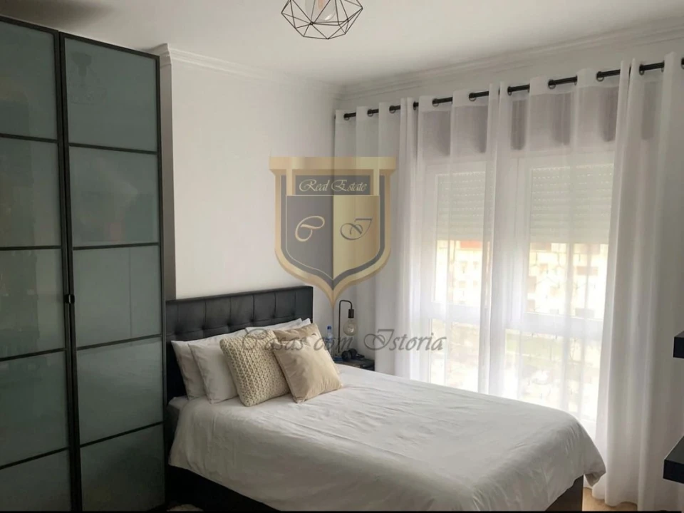 Apartamento T3 para Venda em Rio de Mouro Foto 1