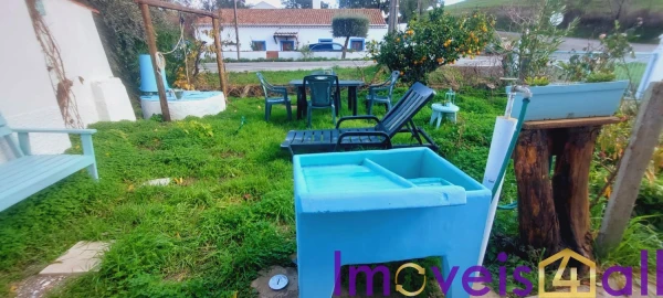 Moradia T4 para Venda em Almodôvar e Graça dos Padrões
