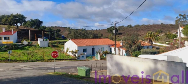 Moradia T4 para Venda em Almodôvar e Graça dos Padrões