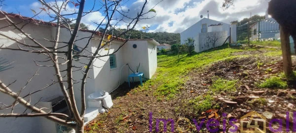 Moradia T4 para Venda em Almodôvar e Graça dos Padrões