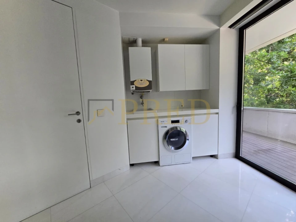 Apartamento T3 para Arrendamento em Aldoar, Foz do Douro e Nevogilde Foto 11
