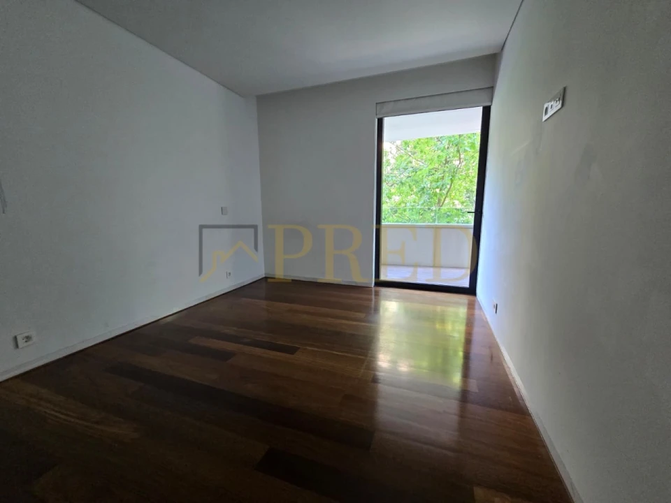 Apartamento T3 para Arrendamento em Aldoar, Foz do Douro e Nevogilde Foto 15