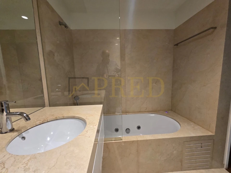 Apartamento T3 para Arrendamento em Aldoar, Foz do Douro e Nevogilde Foto 16