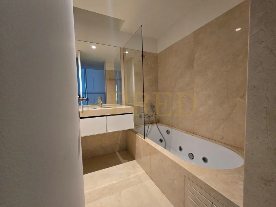 Apartamento T3 para Arrendamento em Aldoar, Foz do Douro e Nevogilde Foto 17