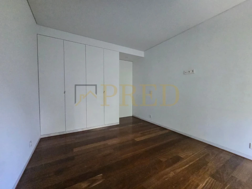 Apartamento T3 para Arrendamento em Aldoar, Foz do Douro e Nevogilde Foto 18