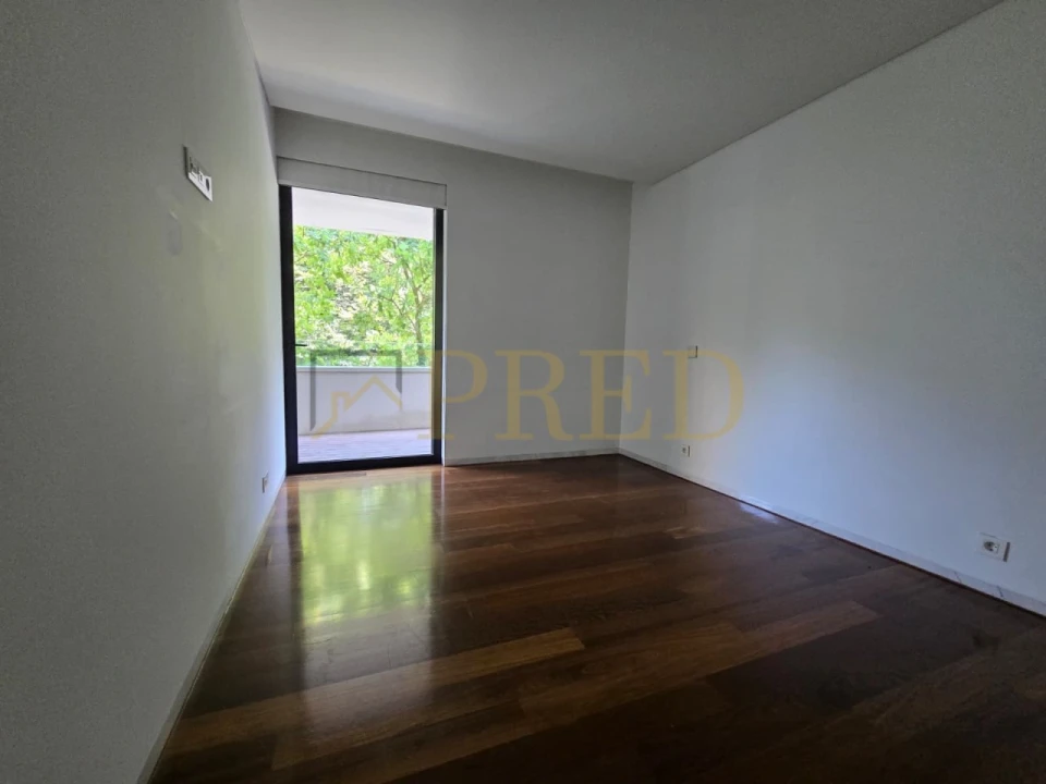 Apartamento T3 para Arrendamento em Aldoar, Foz do Douro e Nevogilde Foto 19