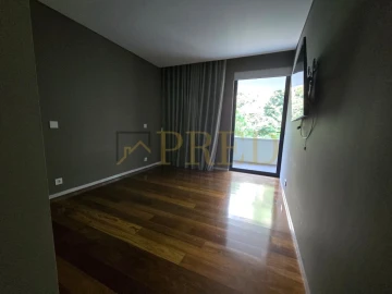 Apartamento T3 para Arrendamento em Aldoar, Foz do Douro e Nevogilde