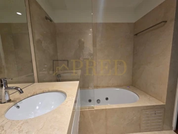 Apartamento T3 para Arrendamento em Aldoar, Foz do Douro e Nevogilde