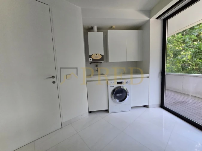 Apartamento T3 para Arrendamento em Aldoar, Foz do Douro e Nevogilde Foto 11