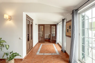 Apartamento T3 para Venda em Oeiras e São Julião da Barra, Paço de Arcos e Caxias