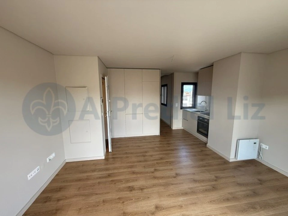 Apartamento T2 para Venda em Cedofeita, Santo Ildefonso, Sé, Miragaia, São Nicolau e Vitória Foto 1