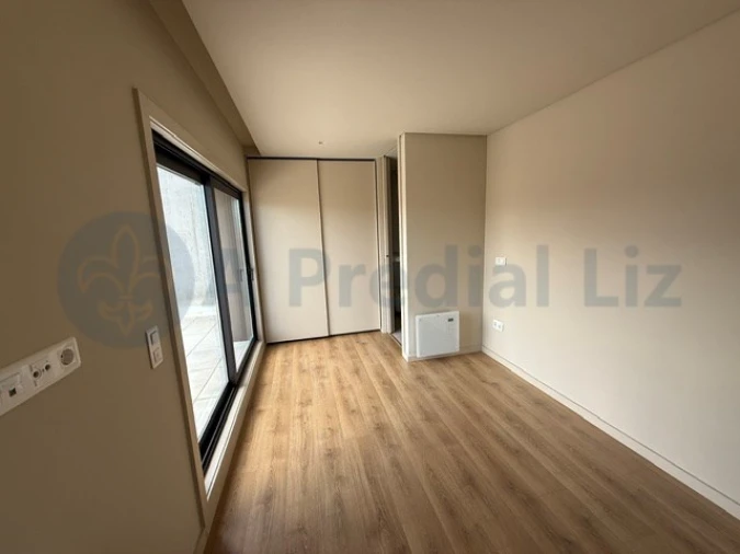 Apartamento T2 para Venda em Cedofeita, Santo Ildefonso, Sé, Miragaia, São Nicolau e Vitória Foto 4