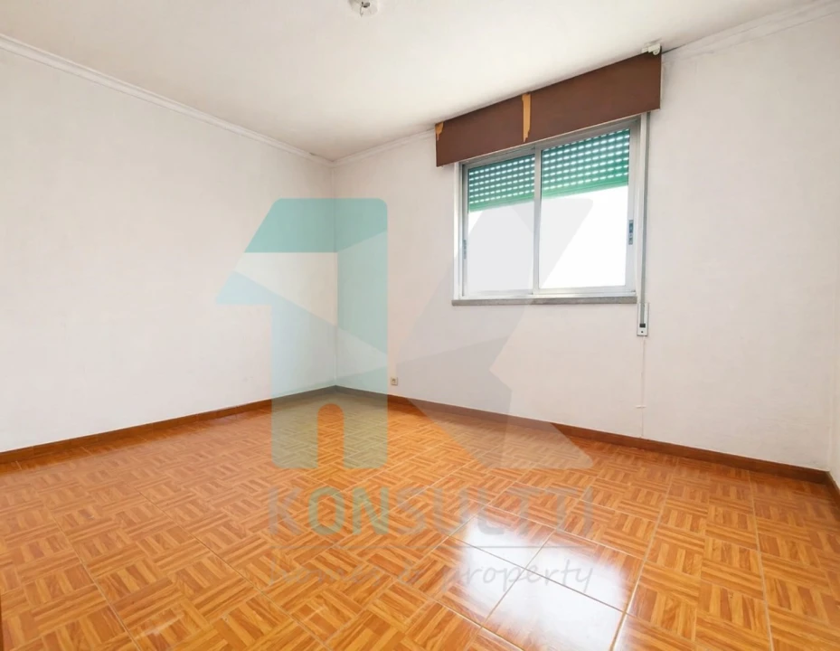 Apartamento T3 para Venda em Carcavelos e Parede Foto 11