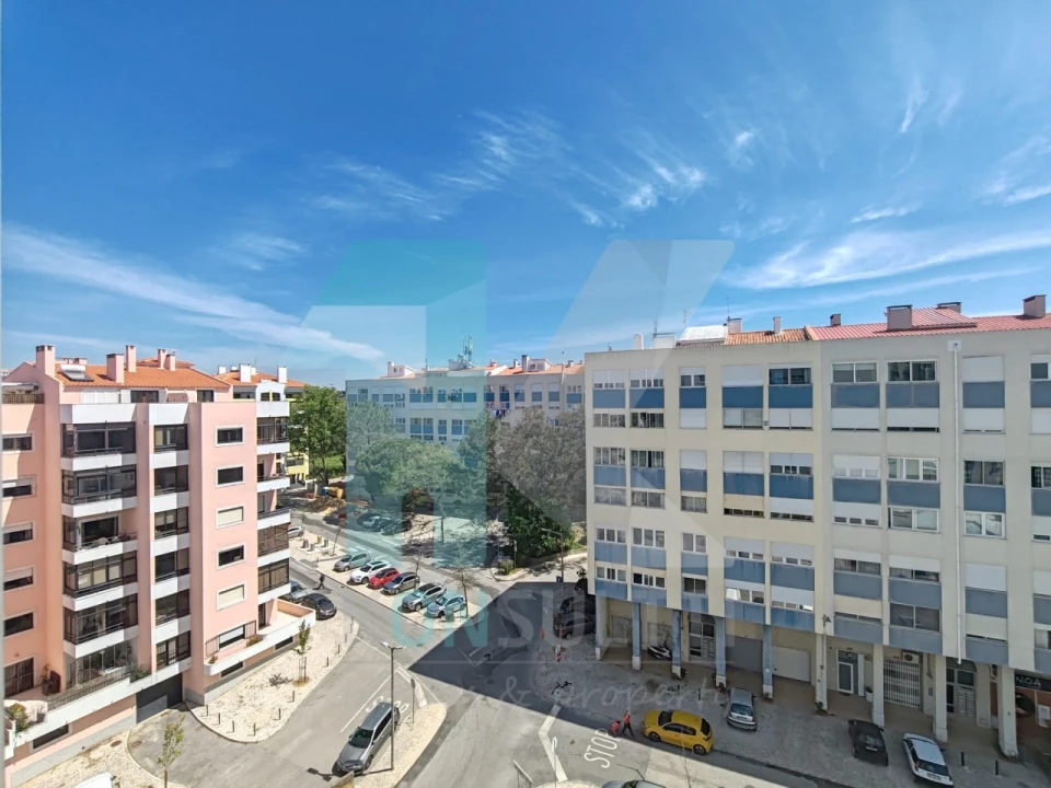 Apartamento T3 para Venda em Carcavelos e Parede Foto 13