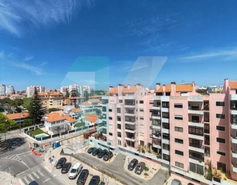 Apartamento T3 para Venda em Carcavelos e Parede