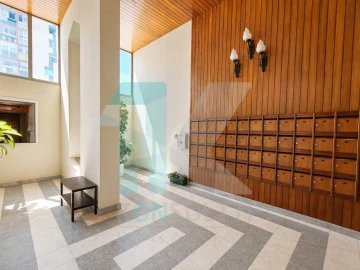 Apartamento T3 para Venda em Carcavelos e Parede