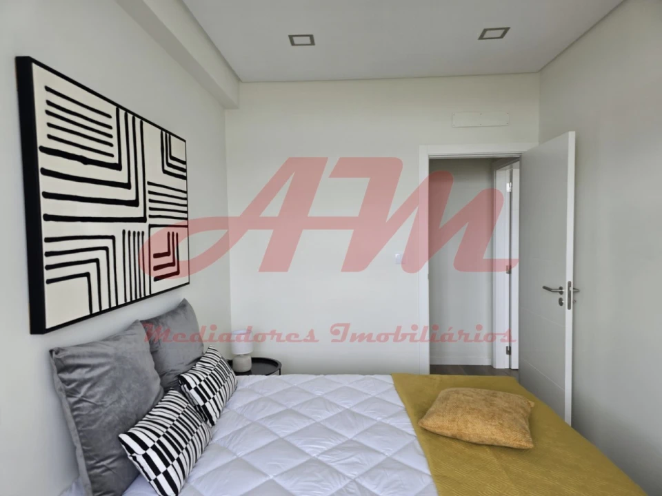 Apartamento T3 para Venda em Benfica Foto 3