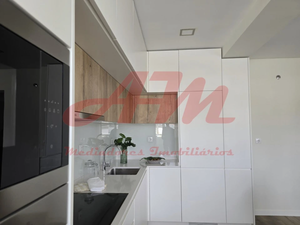 Apartamento T3 para Venda em Benfica Foto 8