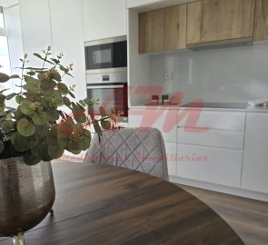 Apartamento T3 para Venda em Benfica