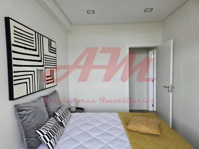 Apartamento T3 para Venda em Benfica Foto 3