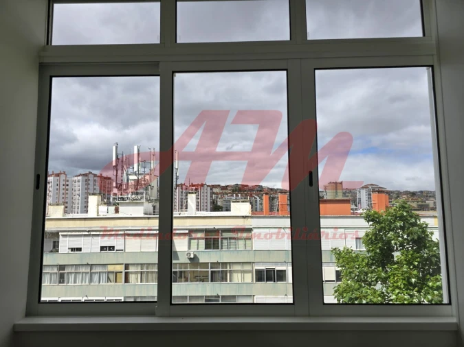 Apartamento T3 para Venda em Benfica Foto 7