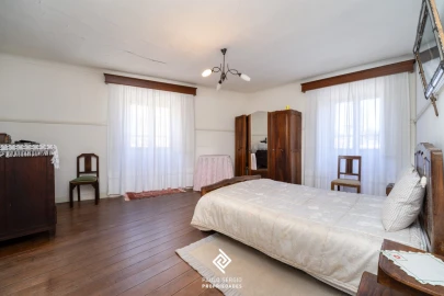 Moradia T6 para Venda em Romariz