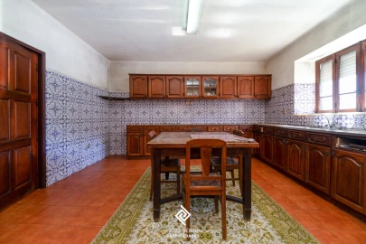 Moradia T6 para Venda em Romariz