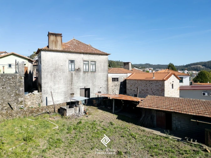 Moradia T6 para Venda em Romariz Foto 3