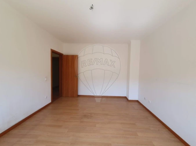 Apartamento T3 para Venda em O. Azeméis, Riba-Ul, Ul, Macinhata Seixa, Madail Foto 6