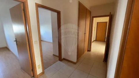 Apartamento T3 para Venda em O. Azeméis, Riba-Ul, Ul, Macinhata Seixa, Madail