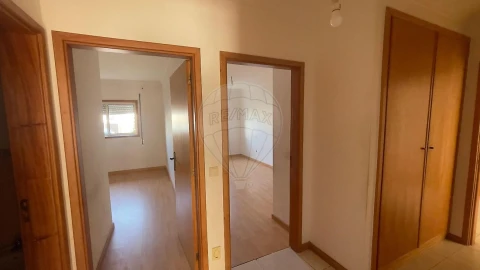 Apartamento T3 para Venda em O. Azeméis, Riba-Ul, Ul, Macinhata Seixa, Madail