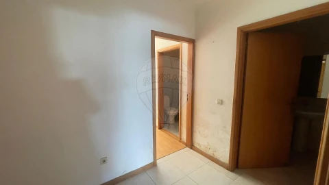 Apartamento T3 para Venda em O. Azeméis, Riba-Ul, Ul, Macinhata Seixa, Madail