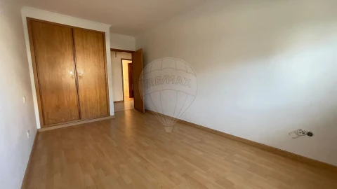 Apartamento T3 para Venda em O. Azeméis, Riba-Ul, Ul, Macinhata Seixa, Madail
