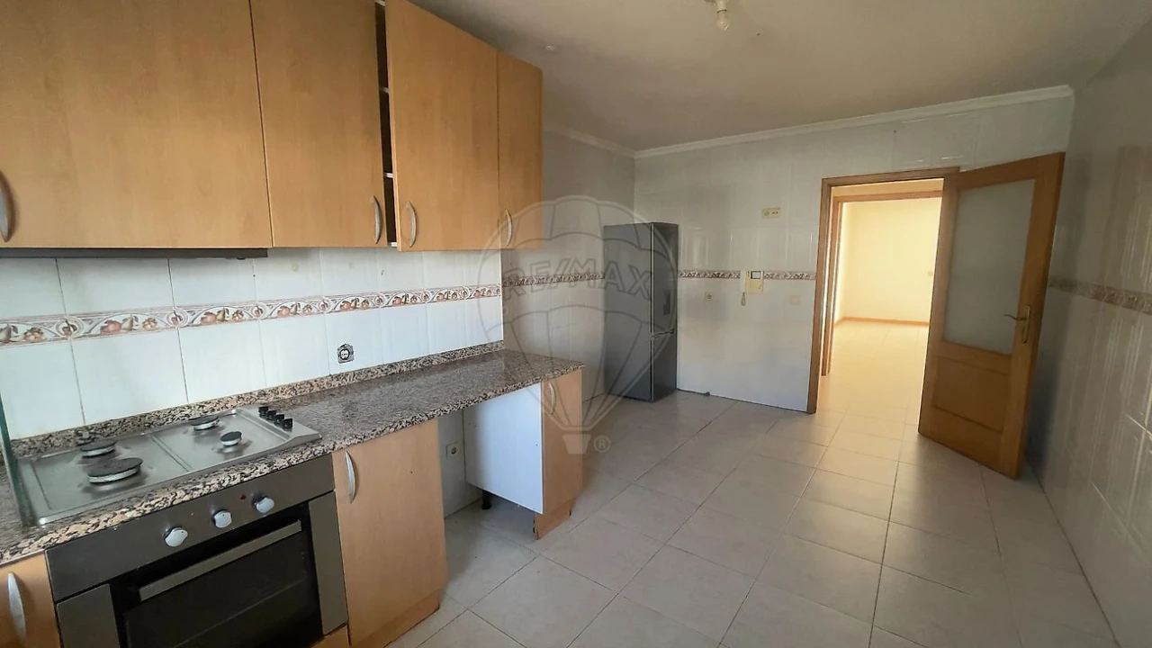 Apartamento T3 para Venda em O. Azeméis, Riba-Ul, Ul, Macinhata Seixa, Madail Foto 11