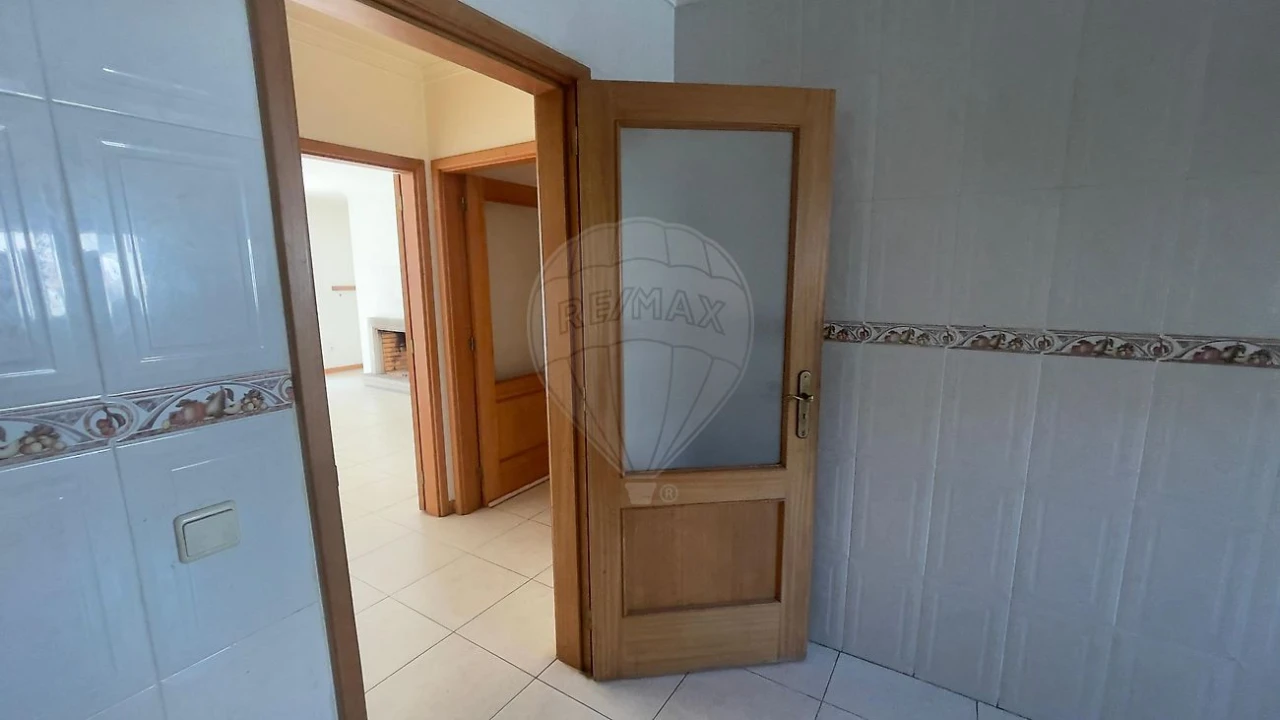 Apartamento T3 para Venda em O. Azeméis, Riba-Ul, Ul, Macinhata Seixa, Madail Foto 12