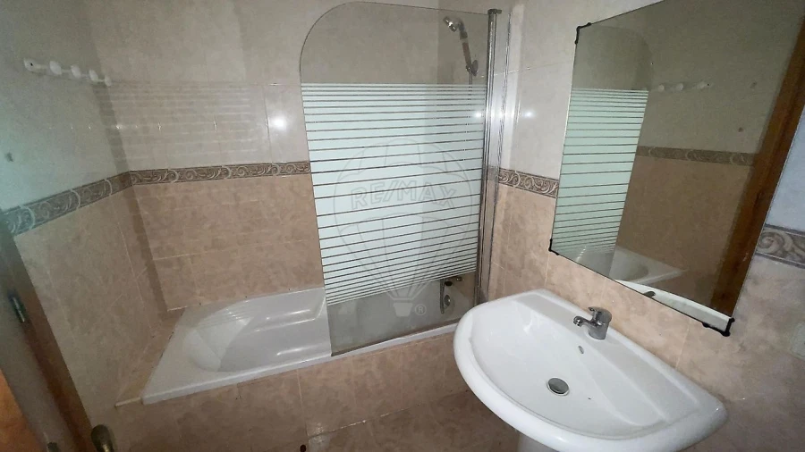 Apartamento T3 para Venda em O. Azeméis, Riba-Ul, Ul, Macinhata Seixa, Madail Foto 27