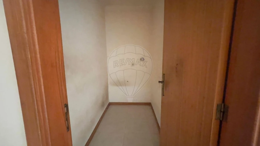 Apartamento T3 para Venda em O. Azeméis, Riba-Ul, Ul, Macinhata Seixa, Madail Foto 3