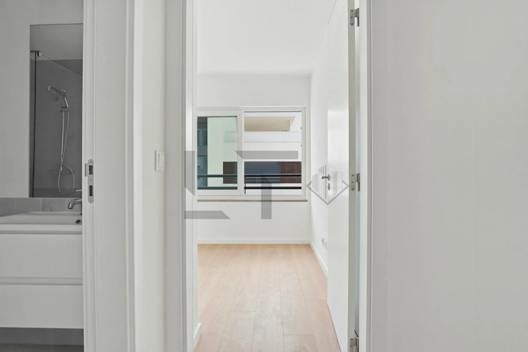 Apartamento T3 para Venda em Santo António dos Cavaleiros e Frielas Foto 13