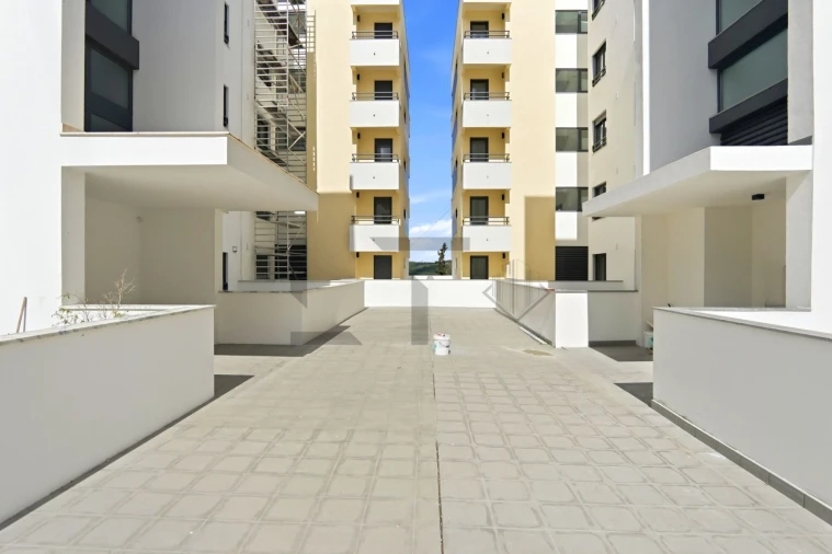 Apartamento T3 para Venda em Santo António dos Cavaleiros e Frielas Foto 34