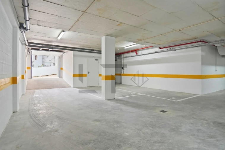 Apartamento T3 para Venda em Santo António dos Cavaleiros e Frielas Foto 36