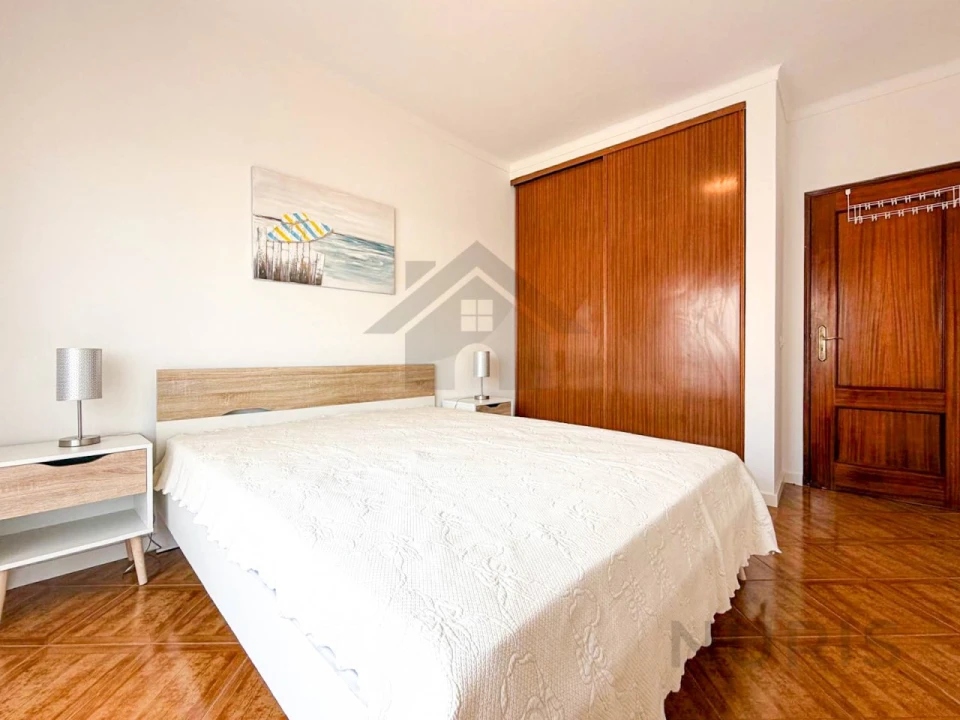 Apartamento T2 para Arrendamento em Portimão Foto 13