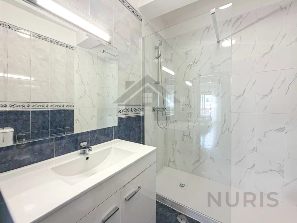 Apartamento T2 para Arrendamento em Portimão Foto 16