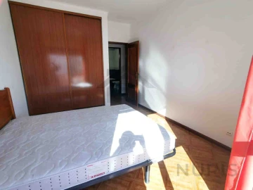 Apartamento T2 para Arrendamento em Portimão