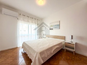 Apartamento T2 para Arrendamento em Portimão