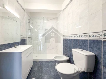 Apartamento T2 para Arrendamento em Portimão