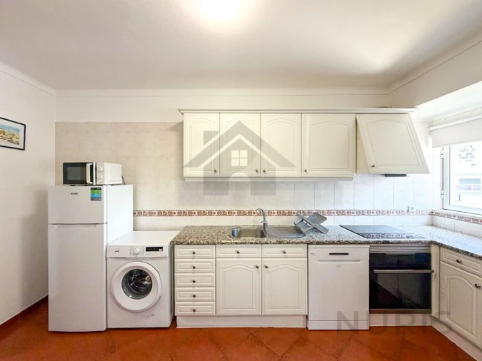 Apartamento T2 para Arrendamento em Portimão Foto 10