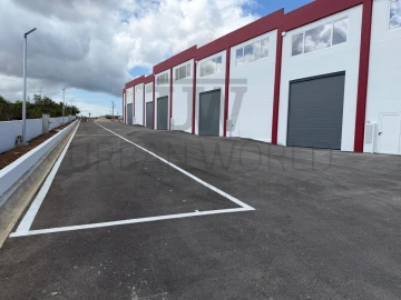 Armazém para Arrendamento em Venda do Pinheiro e Santo Estêvão das Galés
